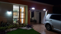 Lampu LED Tenaga Surya Aluminium IP65 dengan Sensor Gerak PIR untuk Dek, Halaman Belakang, Pagar, Teras, Taman, dan Penerangan Dinding