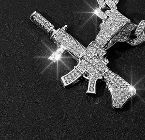 وصول جديد M4A1 رشاش قلادة للرجال الهيب هوب بلينغ مثلج نمط مع ميامي سلسلة كوبية مطلية بالذهب - Product Image 5
