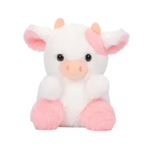 Neuankömmling 8 Zoll Belle Strawberry Cow Weiche Gefüllte Puppe Benutzer definierte Süße Bunte Kuh Plüsch für Home Decoration Geschenk Spielzeug