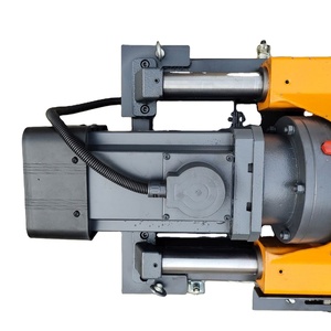 Machine à rouler les fils d'armature - Product Image 1