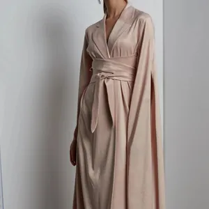 2024 U.Chic nouveau Design OEM cousu à la main Grace femmes Abaya Dubai deux pièces ensemble Hijab femmes vêtements musulmans robe jalabiya