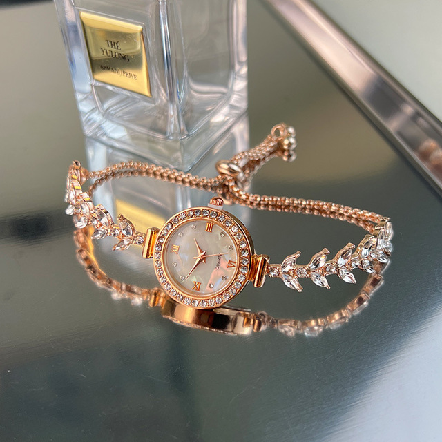 Luxury Quartz Watch Adjustable Women's Fashion Alloy Case Diamond Inlaid Dial Display Watch Wholesale