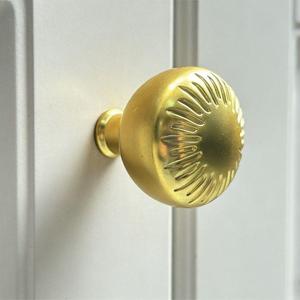 Nuevo Diseño Rústico de Tirador Redondo de Zinc de un Solo Orificio y Colorido <span class=keywords><strong>para</strong></span> Gabinetes y <span class=keywords><strong>Cajones</strong></span> de Cocina - Product Image 4