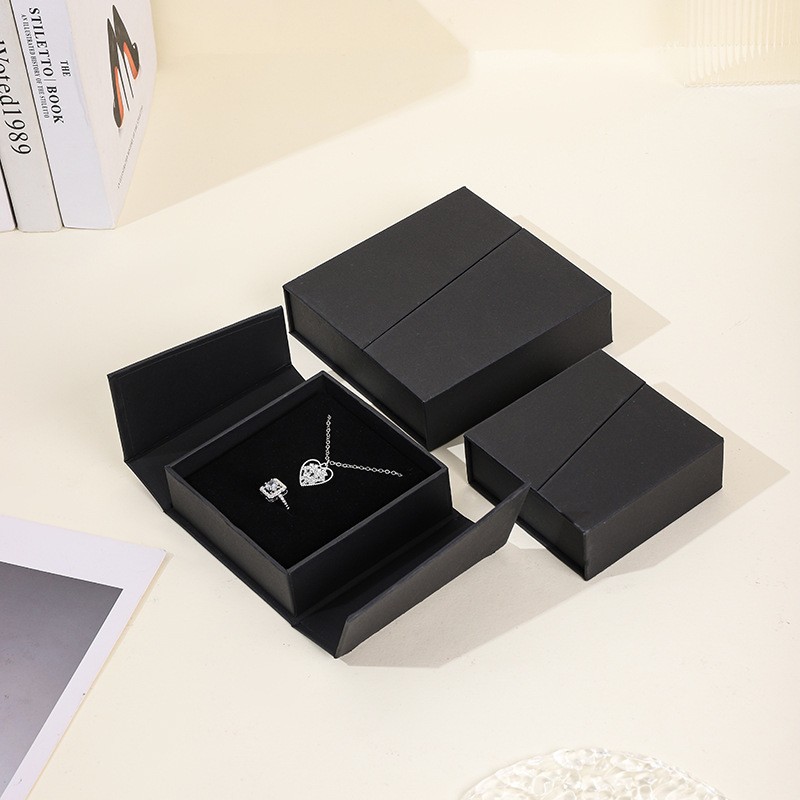 inner size  9*9*3.5cm