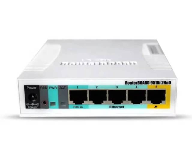 MikroTik RB951Ui-2HnD High-Performance 2.4GHz Wireless Access Point RB951Ui-2HnD Network Management WiFi Router