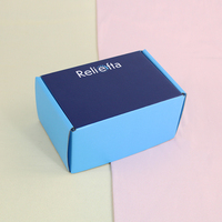 Boîte d'emballage postale en carton ondulé rigide sur mesure avec impression de logo, papier kraft noir, pour vêtements