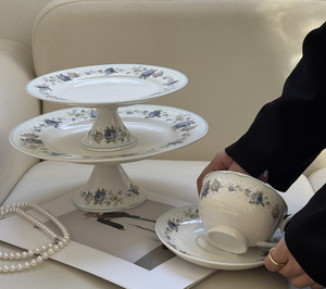 Service de table en céramique à motif de roses bleues, assiette, tasse et soucoupe en porcelaine, vaisselle élégante pour le thé de l'après-midi, restaurant de mariage - Product Image 5