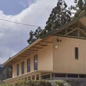 Casa prefabricada de madera personalizable de estilo moderno de color claro con techo a dos aguas para casa de familia o vida autónoma mejora la iluminación diurna - Product Image 1