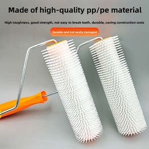 Rouleau anti-mousse industriel à pointes, avec cadre à dégagement rapide, éliminateur de bulles à aiguilles en plastique pour sols en époxy et ciment autolissant - Product Image 3