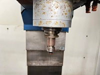 Taiwan Taikan T8 Mini fraiseuse CNC 3 axes Rails durs verticaux contrôleur Fanuc tour robuste BT40 broche unique