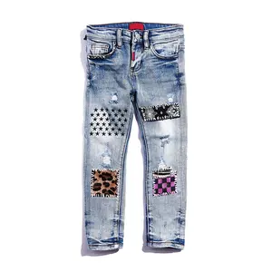 YUEGE Stile Personalizzato Jeans Per Uomo Distintivo Patchwork Distressed Ricamo Pantaloni In Denim