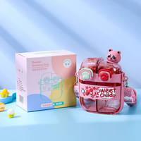 BORGE Bouteille d'eau en plastique personnalisée de 500 ml avec double paille, motif dessin animé, mignonne, pour enfants, avec support et cordon