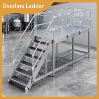 Escalera Industrial Reforzada Personalizable de Aluminio con Plataforma de Acceso y Barandillas de Seguridad para Uso en Almacenes