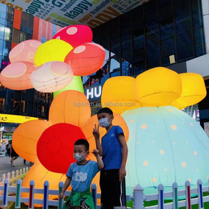Nouvelle conception <span class=keywords><strong>Alice</strong></span> Wonderland parc à thème ballon <span class=keywords><strong>au</strong></span> sol gonflable fleurs gonflables en grappes modèle idées de fête décoratives - Product Image 2