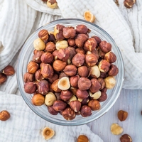 Noisettes grillées riches en saveur, morceaux de noix gourmands offrant un arôme robuste de noix, idéal pour la garniture de pâtisserie, la création de desserts, l'innovation