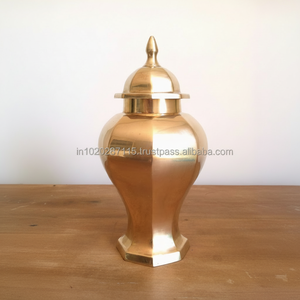 Urna de cenizas humanas de cremación para adultos de latón de calidad superior para recuerdo funerario con talla decorativa artística hecha a mano - Product Image 1