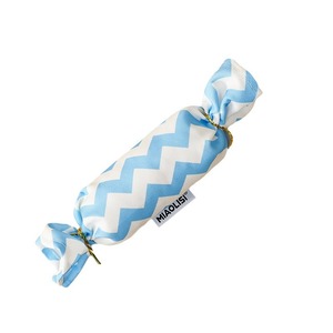 Almohada de Catnip para Gatos, Juguete con Patrón Geométrico de 30g, Juguete para Gatos para Combatir el Aburrimiento - Product Image 3