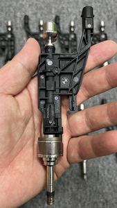 อะไหล่รถยนต์ Q หมายเลข 0261500437 13538656548 หัวฉีดน้ำมันเชื้อเพลิงสำหรับ <span class=keywords><strong>BMW</strong></span> X1 X3 X5 X6 X7 Z4 330i 530i 740i Mini Cooper หัวฉีดน้ำมันรถยนต์ - Product Image 4