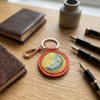 Luxuriöser handgefertigter Nadelstick-Schlüsselanhänger aus Zinklegierung mit Cartoon-Motiv, 3M selbstklebender Leder-Patch, DIY Blanko-Einsatz, Zitrus-Charm, individuell anpassbar