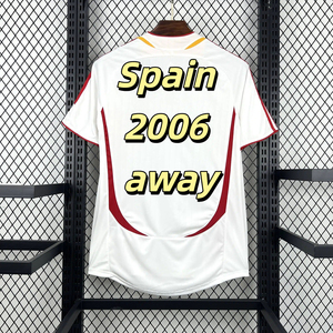 เสื้อฟุตบอลทีมเยือนสเปนปี <span class=keywords><strong>2006</strong></span> แบบย้อนยุค แขนสั้น ระบายอากาศได้ดี รุ่น 1.1 สำหรับฤดูร้อน ขายส่งจากโรงงาน - Product Image 1
