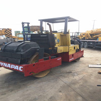 Compacteur à rouleaux Dynapac CC21 d'occasion en excellent état Rouleau vibrant avec composant de moteur central