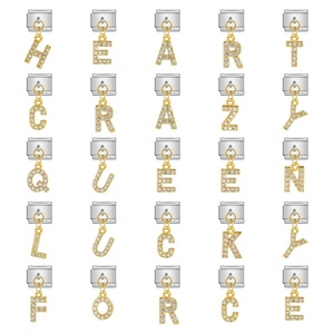 Breloques modulaires italiennes en acier inoxydable avec lettres A-Z en strass et cristaux suspendus pour bracelet Nomination - Product Image 2
