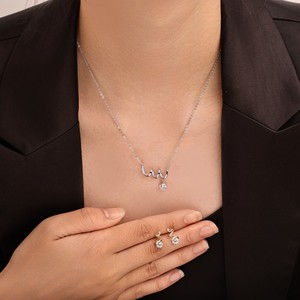 Ensemble de bijoux de luxe scintillant en perles, plaqué or, boucles d'oreilles et collier en cristal, design élégant pour femme, idéal pour les soirées - Product Image 2