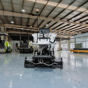 Nouvelle Machine Routière 9,5 kW pour Asphalte et <span class=keywords><strong>Béton</strong></span>, Entièrement Hydraulique, 35t/h, Dimensions 1,45m, Meilleur <span class=keywords><strong>Prix</strong></span> Usine, Paveuse d'Asphalte avec Moteur et Pompe - Product Image 2