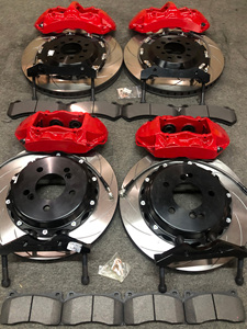 Kit d'étriers de frein surdimensionnés GT6+GT4 4/6 pistons avec plaquettes de course pour système de freinage automobile Citroën C3L C4L C5 C6 - Product Image 2