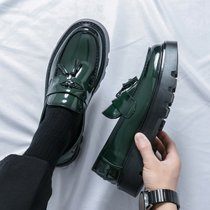 <span class=keywords><strong>Mocasines</strong></span> con Borlas Verdes de Suela Gruesa, Diseño Moderno, Elegantes y Cómodos, Hechos a Mano, de Cuero <span class=keywords><strong>Charol</strong></span> para <span class=keywords><strong>Hombre</strong></span> - Product Image 2