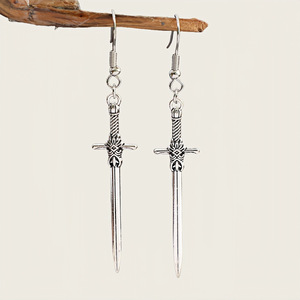 <span class=keywords><strong>Orecchini</strong></span> <span class=keywords><strong>Pendenti</strong></span> Gotici a Forma di Spada Lunga con Croce Color Argento per Uomo e <span class=keywords><strong>Donna</strong></span>, Gioielli Retrò di Moda per Halloween - Product Image 5