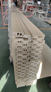 Porte WPC durable <span class=keywords><strong>Suncity</strong></span> avec panneau de porte WPC pour porte de salle d'assemblage WPC - Product Image 3