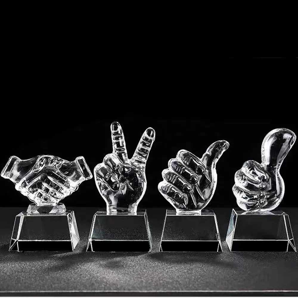 YearsCrystal a buon mercato in bianco di cristallo di vetro trofeo premio con design personalizzato