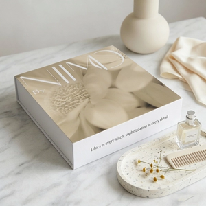 Caja de Ropa Rígida Magnética Plegable de Lujo Personalizada para Ropa de Mujer con Logotipo 35x25x8 Precio al por Mayor Caja de Regalo de Papel para Empaque - Product Image 2