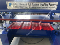 Machine de formage à froid de tôles de toiture en acier galvanisé IBR à profil trapézoïdal Kenya Servo Drive
