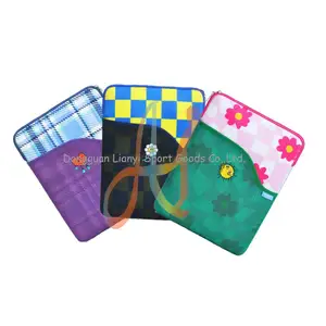Manufacturer Directly Neoprene Laptop Sleeve with Customizable Pockets and Hidden Handle Sleek Protective Cover