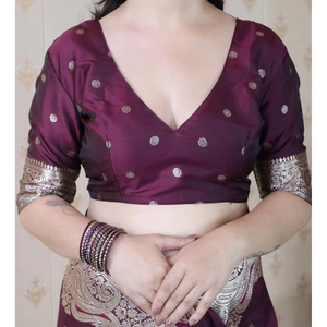 Sari en soie douce Banarasi de couleur vin avec un motif tissé en zari argenté, vêtements indiens et pakistanais, 650g - Product Image 6