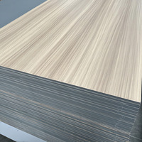 Panneaux et planches muraux modernes en WPC co-extrudé au charbon de bambou, de bonne texture, écologiques et imperméables