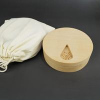 Portable Hebdomadaire Médecine Vitamine Arthrite Pilule Boîte 7 Jours Organisateur Quotidien Compartiments Moyens En Bois Hexagone Forme Tenture Murale