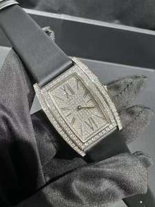 High-quality Elegant Full-diamond Ladies' <b>Watch</b> Custom Mechanical <b>Watch</b> Inlaid with Top-tier Moissanite and Lab-grown Diamonds - Product Image 4