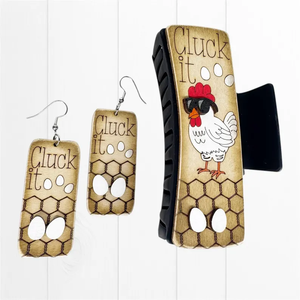 Stampa su misura in plastica legno Cluck It gallina le uova orecchino capelli artiglio - Product Image 1