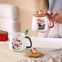 Tasse en céramique de Noël avec couvercle et cuillère mignon père noël conception d'arbre de noël classique transfrontalier tasse d'eau cadeau pour la fête