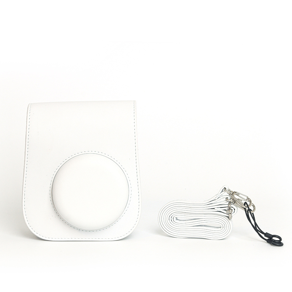 White (ring black rope)