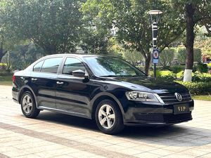 <span class=keywords><strong>รถยนต์</strong></span><span class=keywords><strong>มือ</strong></span>สอง VW Lavida ปี 2013 เครื่องยนต์ 1.6 ลิตร เกียร์ออโต้ พวงมาลัยซ้าย ระยะทางวิ่งน้อย ท้ายรถขนาด 478 ลิตร <span class=keywords><strong>ลำโพง</strong></span> 8 ตัว คุณภาพดี ราคาคุ้มค่า เหมาะสำหรับครอบครัว - Product Image 3