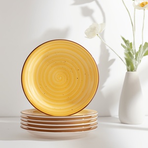 Plato de cerámica amarillo en espiral, pintado a mano, de gres rústico, para servir, ideal para bodas, hoteles, restaurantes, venta al por mayor en tienda online. - Product Image 5