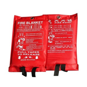 Coperta Antincendio in Fibra di Vetro - Bianca con Occhiello Centrale, Isolamento Termico, Ignifuga per Uso Commerciale, Domestico e Ristorazione - Product Image 1