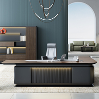 Mobilier de bureau moderne en bois de luxe en forme de L Bureau d'ordinateur de directeur exécutif convertible pour patron ou PDG