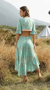 Boho inspiré 2 pièces ensemble femmes vert imprimé fleuri ensemble <span class=keywords><strong>robe</strong></span> d'été bretelles plissé Mini Boho <span class=keywords><strong>robe</strong></span> <span class=keywords><strong>gitane</strong></span> plage femmes <span class=keywords><strong>robe</strong></span> - Product Image 5