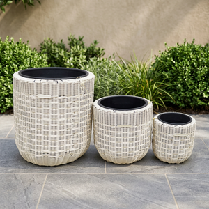 Ensemble de 3 pots de fleurs modernes en rotin PE, couleur crème, avec doublure intérieure tressée, pour usage intérieur - Product Image 2