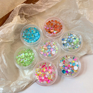 ลูกปัดคริสตัลตกแต่งเล็บแบบ 3 มิติ รูปทรงครึ่งวงกลม ขนาดผสม สีมาการอง สีเมอร์เมด สีแฟนตาซี สีแก้ว สีออโรร่า สำหรับตกแต่งเล็บ - Product Image 2